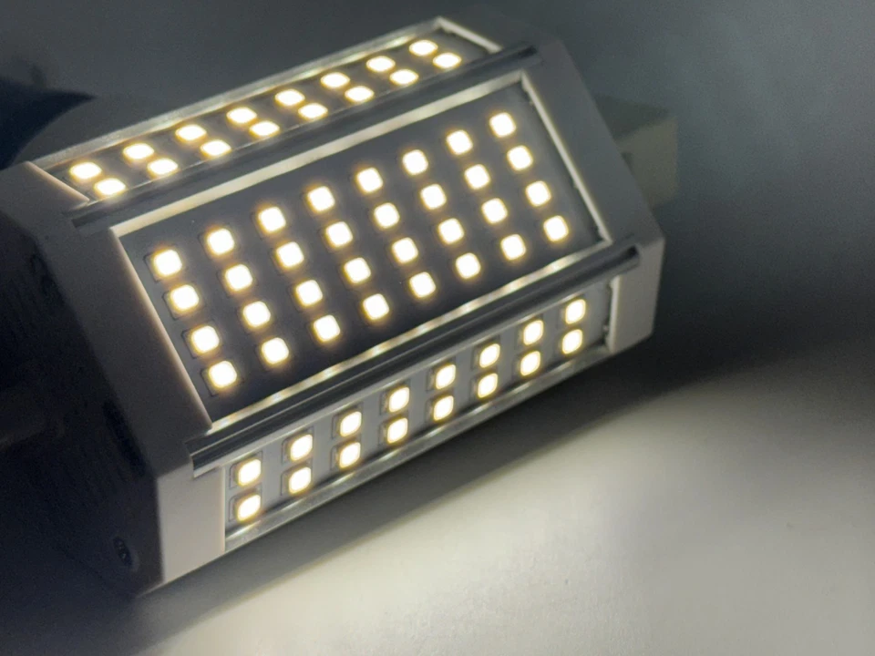 R7S 30 Watt T3 J Type 118mm 85-265VAC 270 Degree product 68451