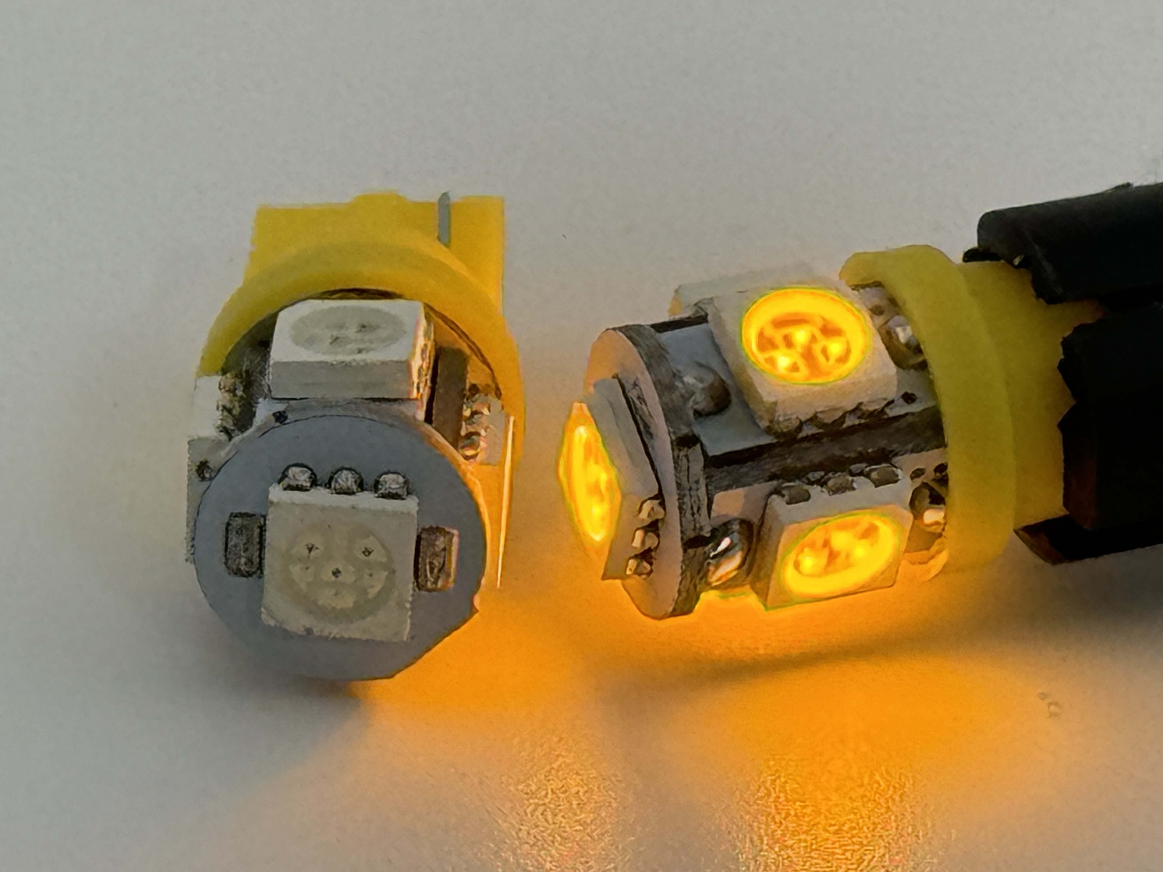 Rebaydo 2pcs 194 LED Bulb 5 SMD 12V DC