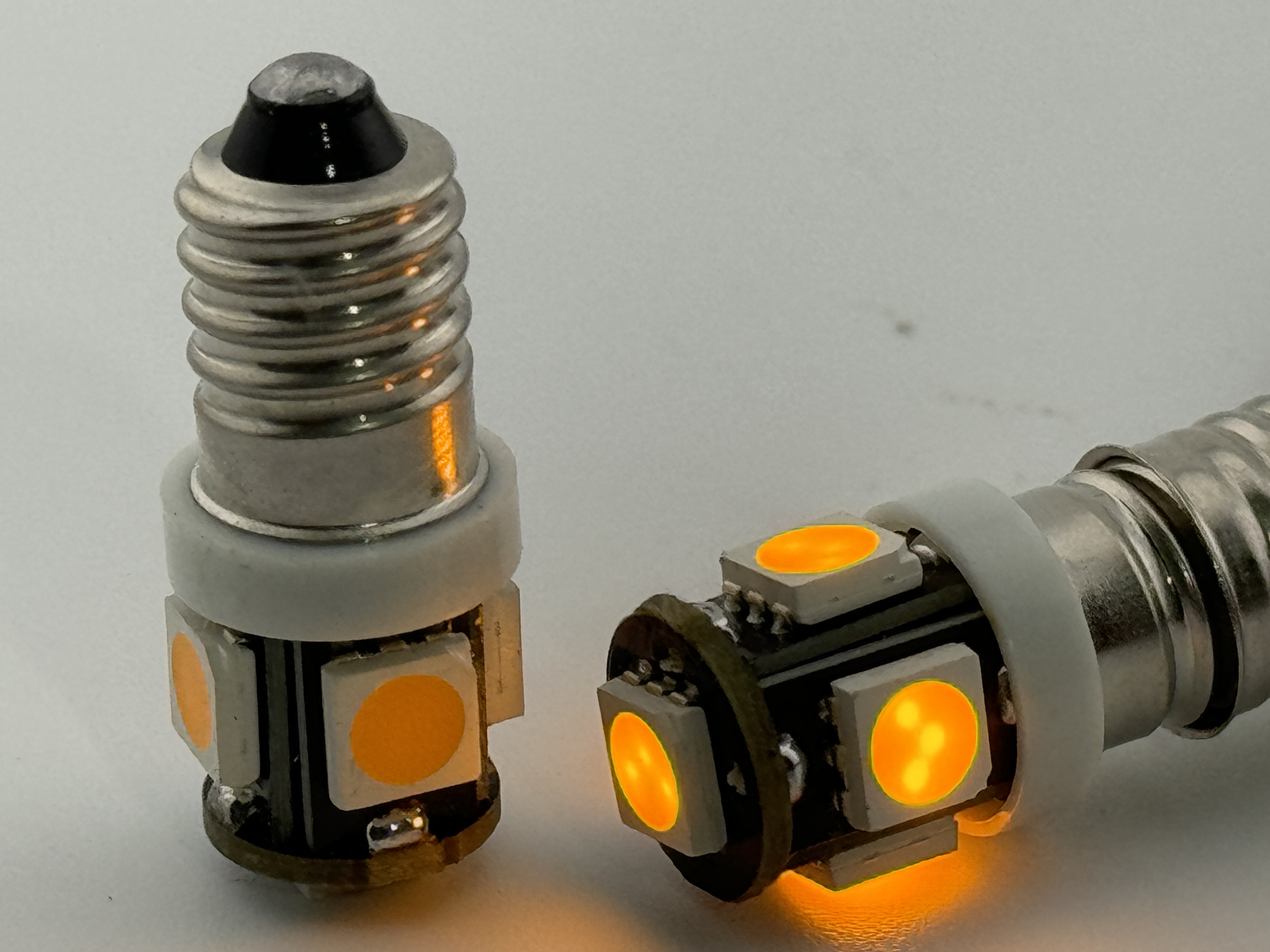 E10 LED Miniature Screw 12 To 16 Volt AC product 69798