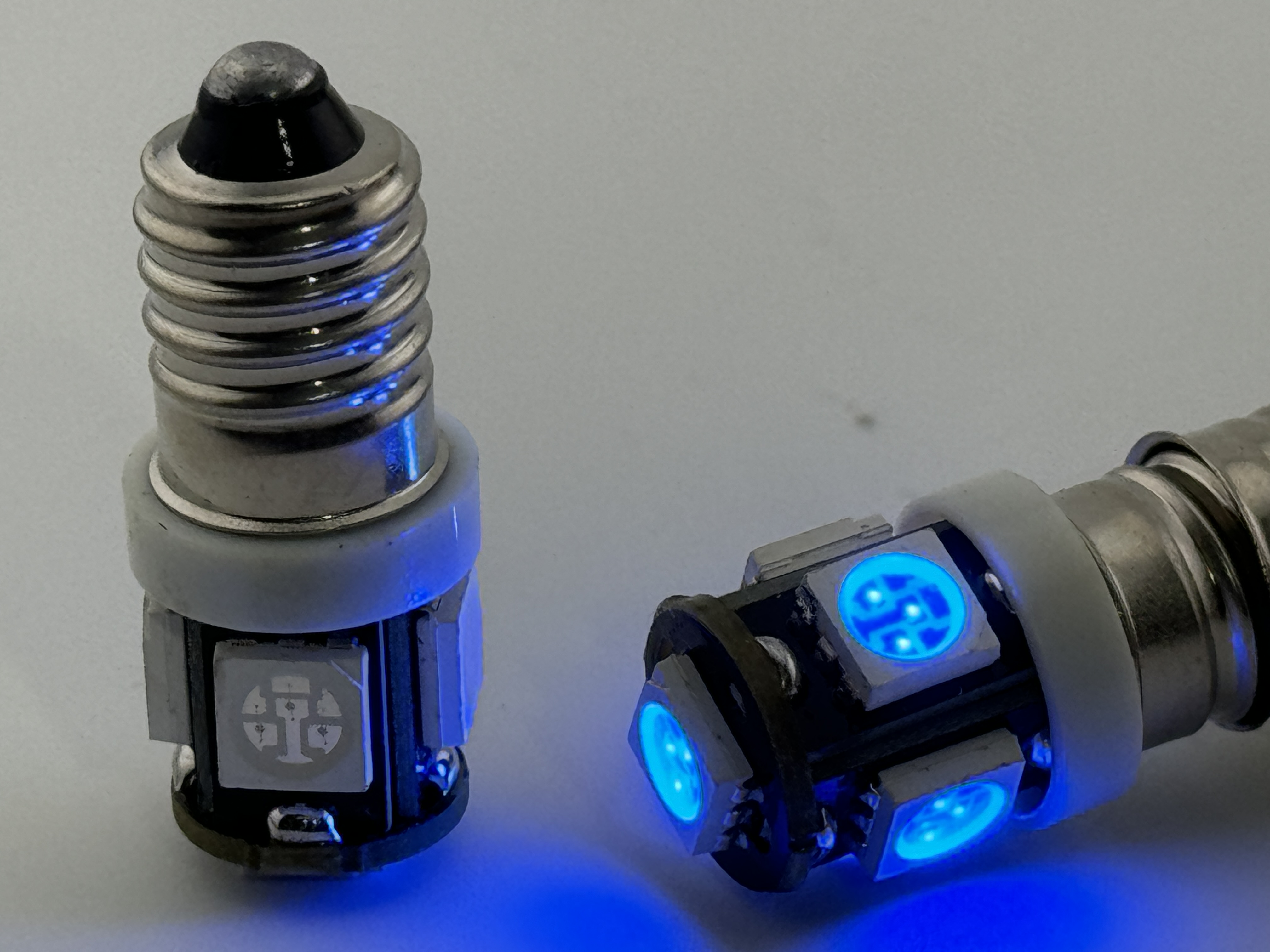 E10 LED Miniature Screw 12 To 16 Volt AC product 69798