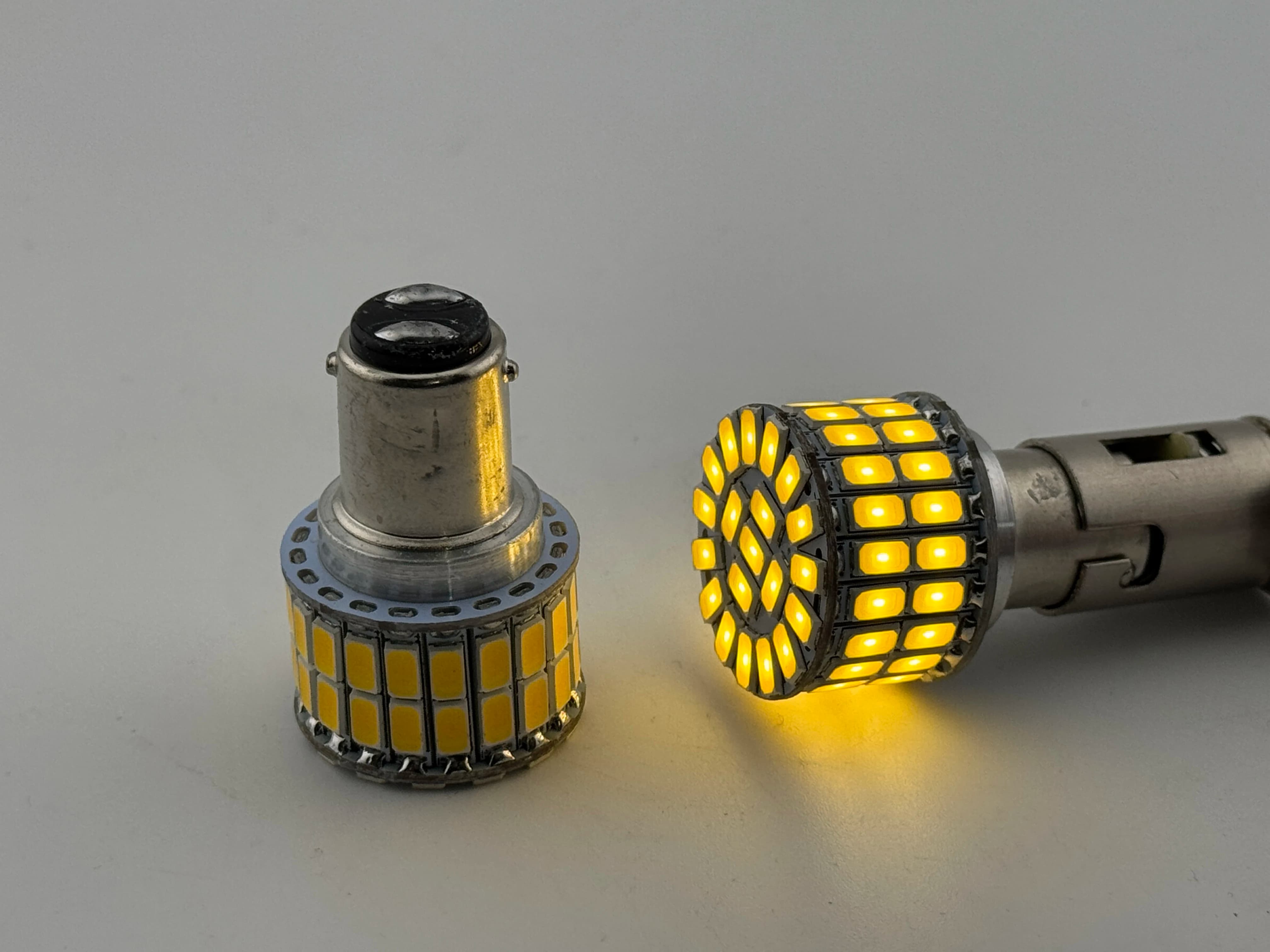 Rebaydo™ BA15D 1158 12 Volt 60 SMD 5730 Dual Filament Reduced Profile	