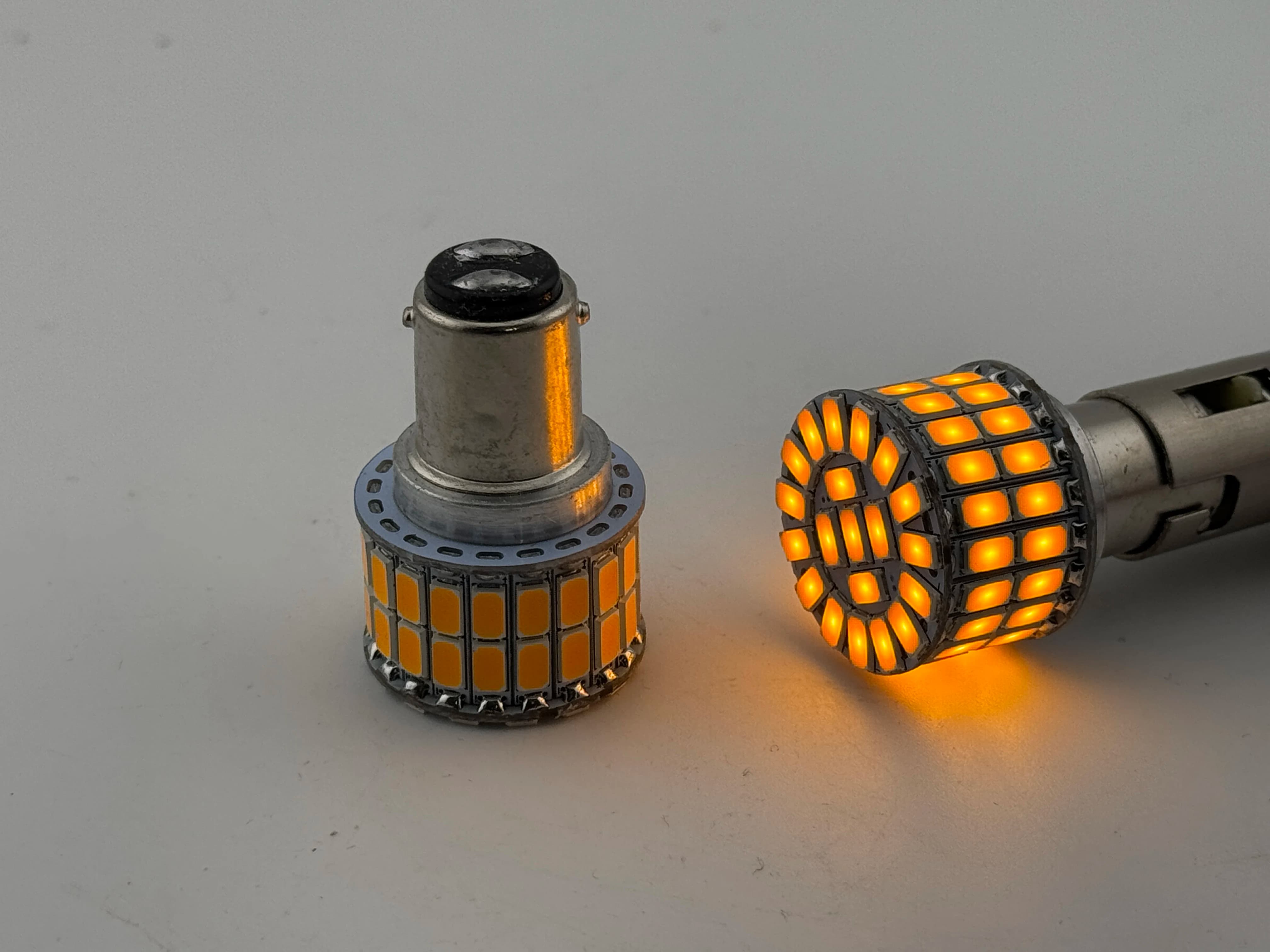Rebaydo™ BA15D 1158 12 Volt 60 SMD 5730 Dual Filament Reduced Profile	