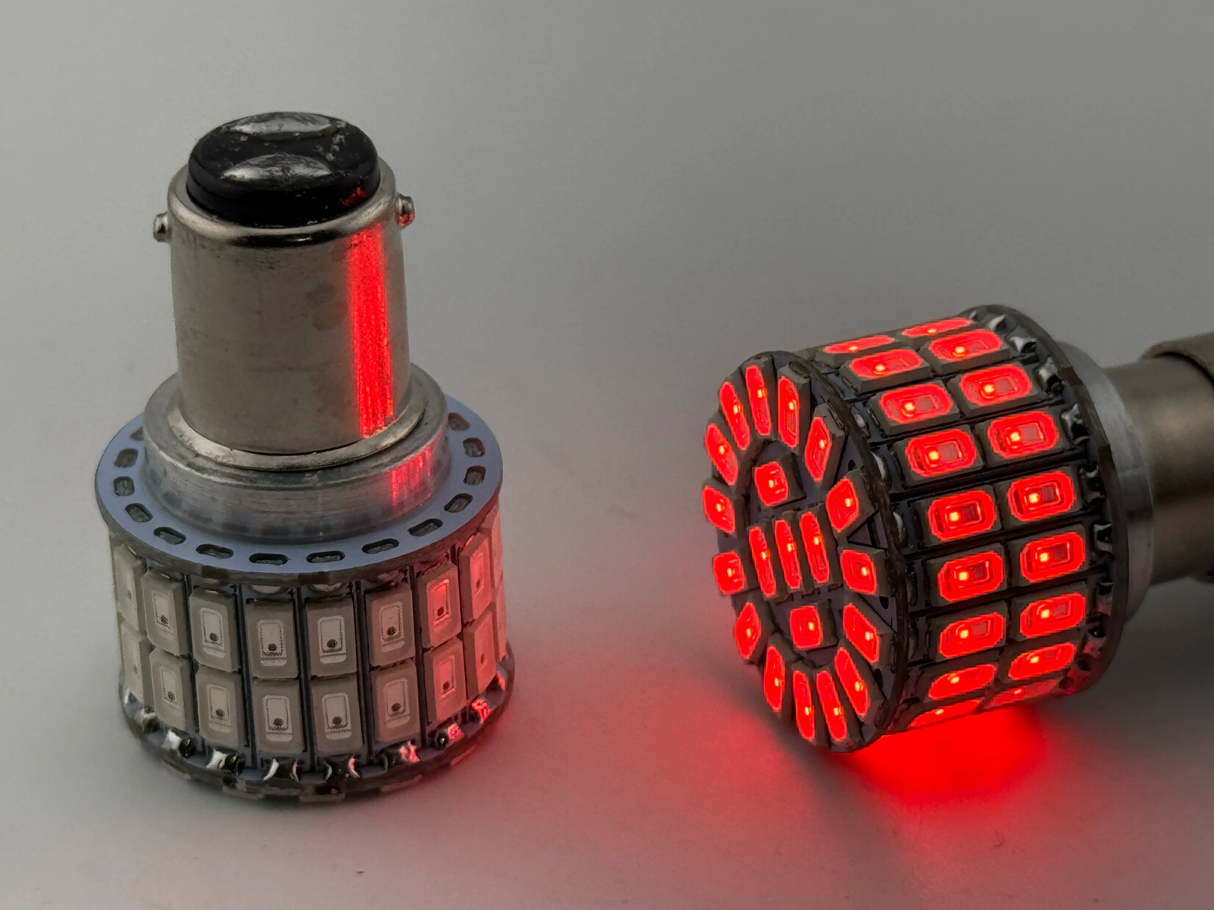 Rebaydo™ BA15D 1158 12 Volt 60 SMD 5730 Dual Filament Reduced Profile	