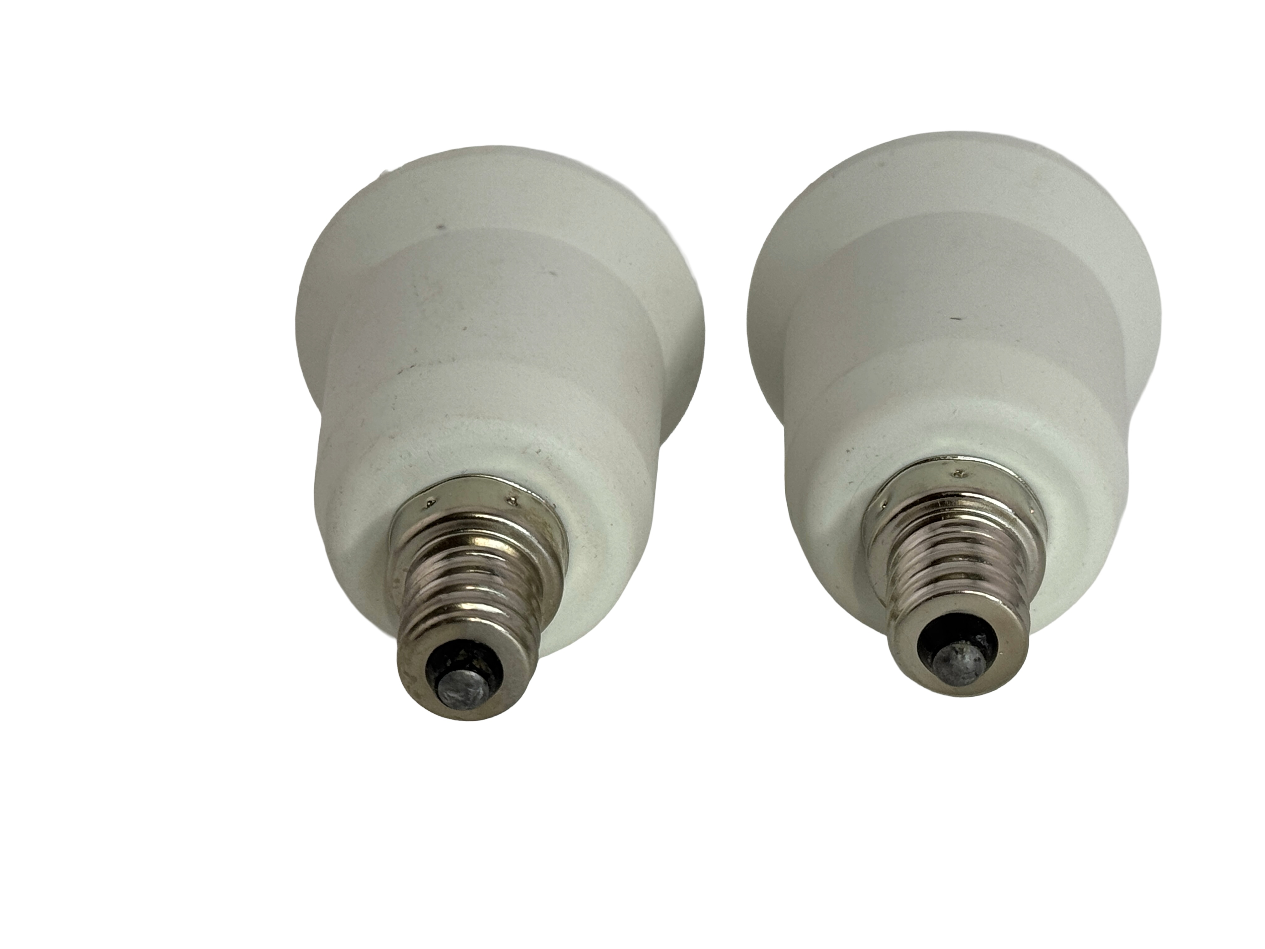 image of a e12 male to e26 female converter product 32546