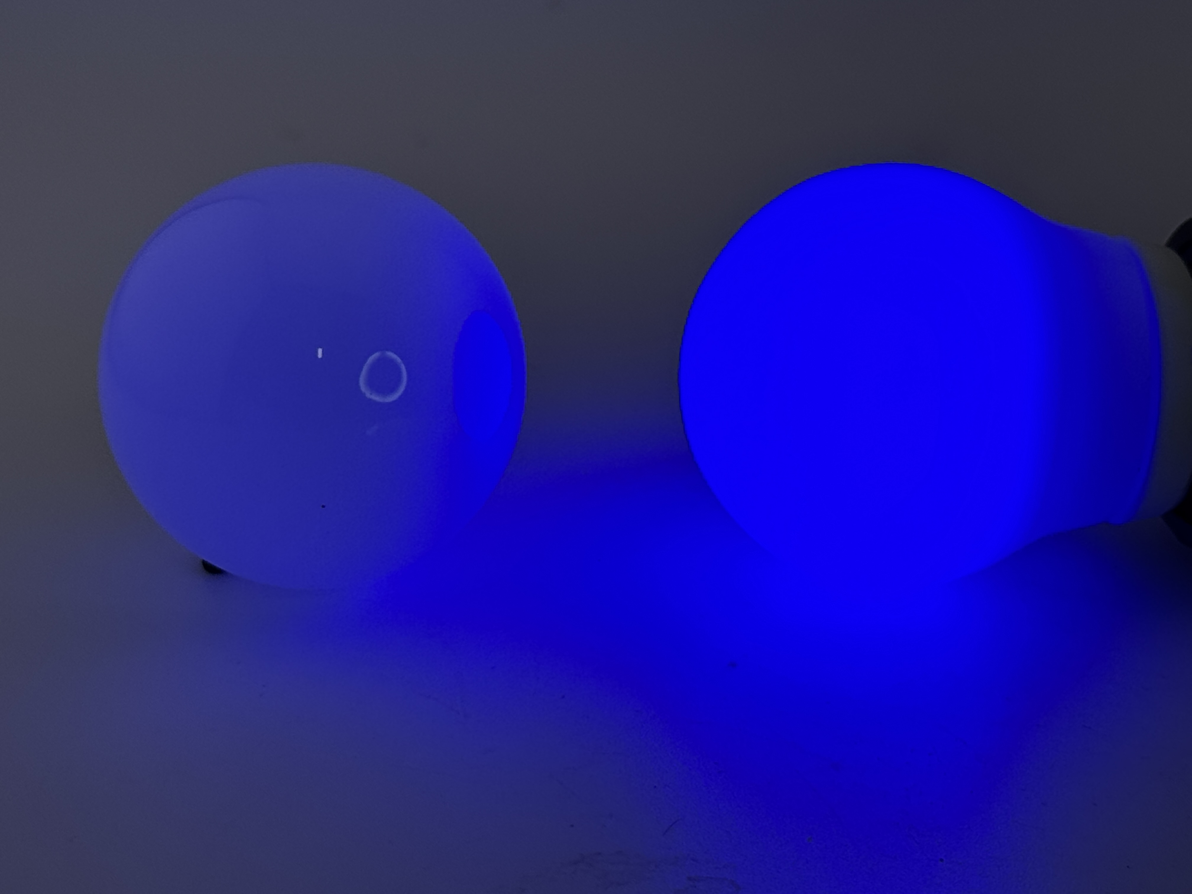 Image of a led light bulb E26 ping pong size g45