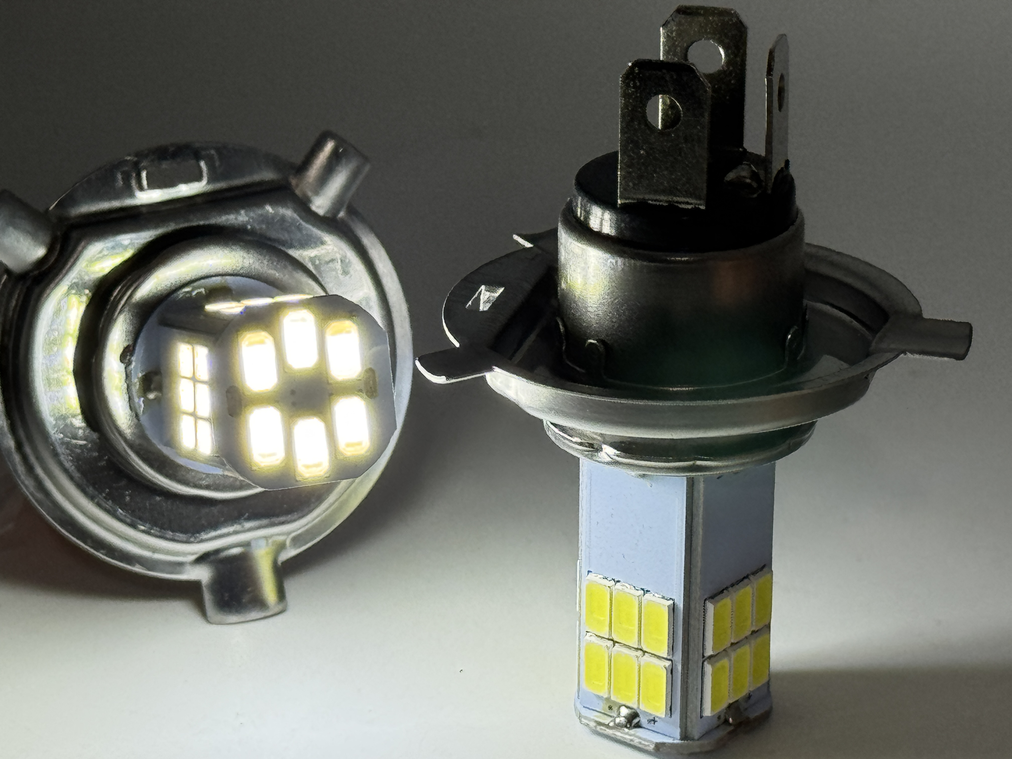 Rebaydo 2pcs LED Headlight H4 Base 6V 30 LED Bulb High and Low Beam