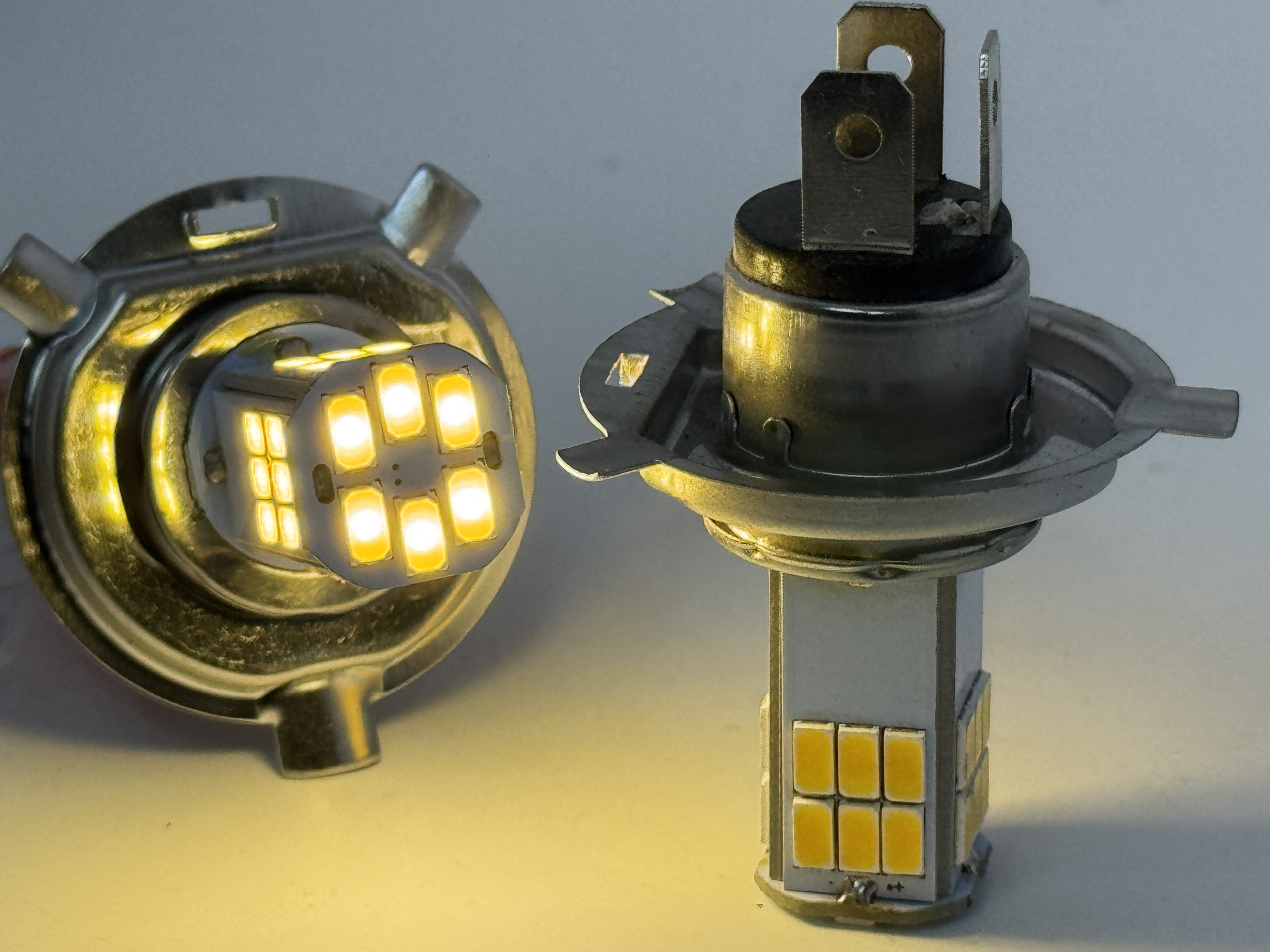 Rebaydo 2pcs LED Headlight H4 Base 6V 30 LED Bulb High and Low Beam