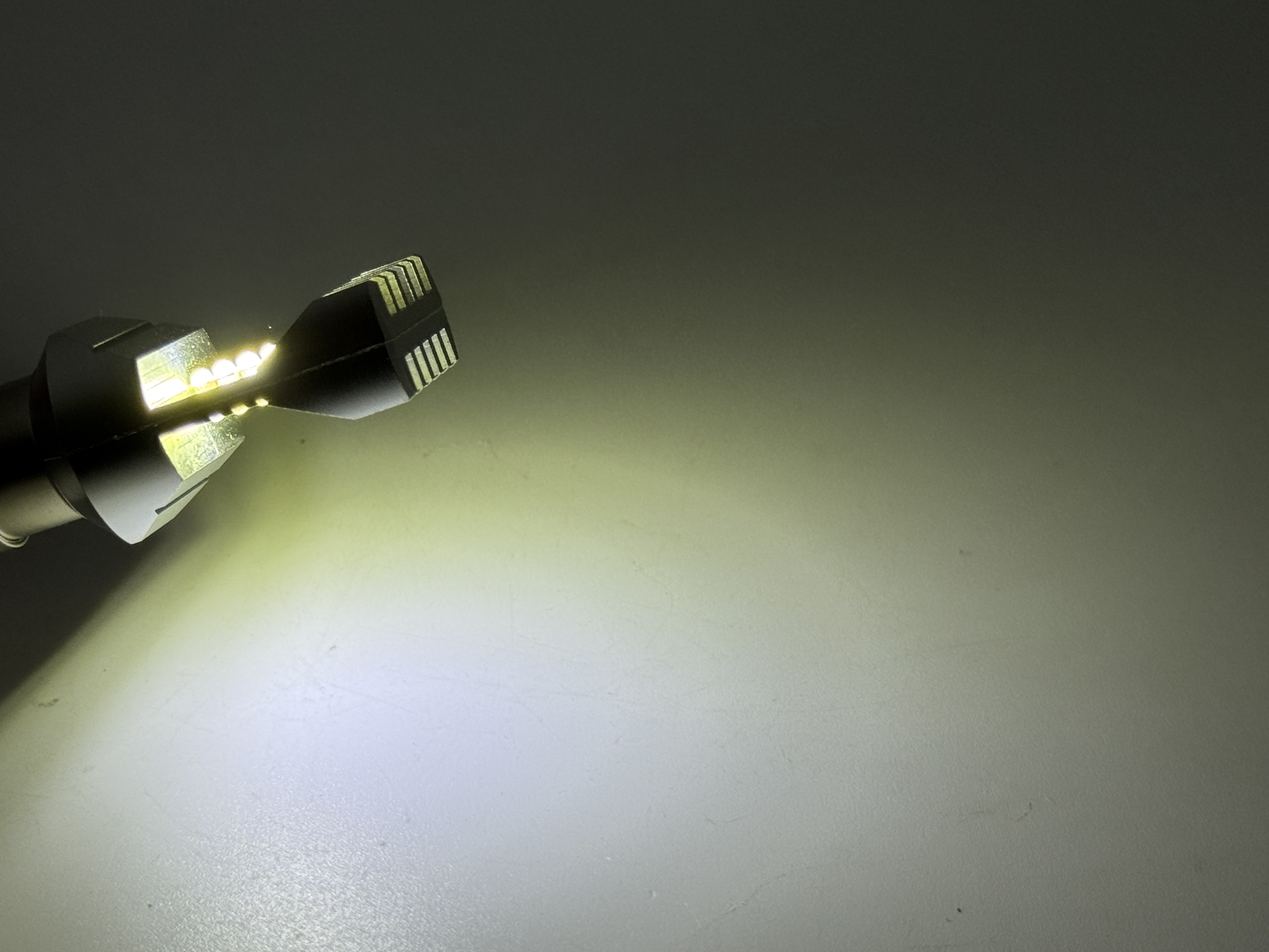 Image of a LED Headlamp 5 to 30 Volt CSP