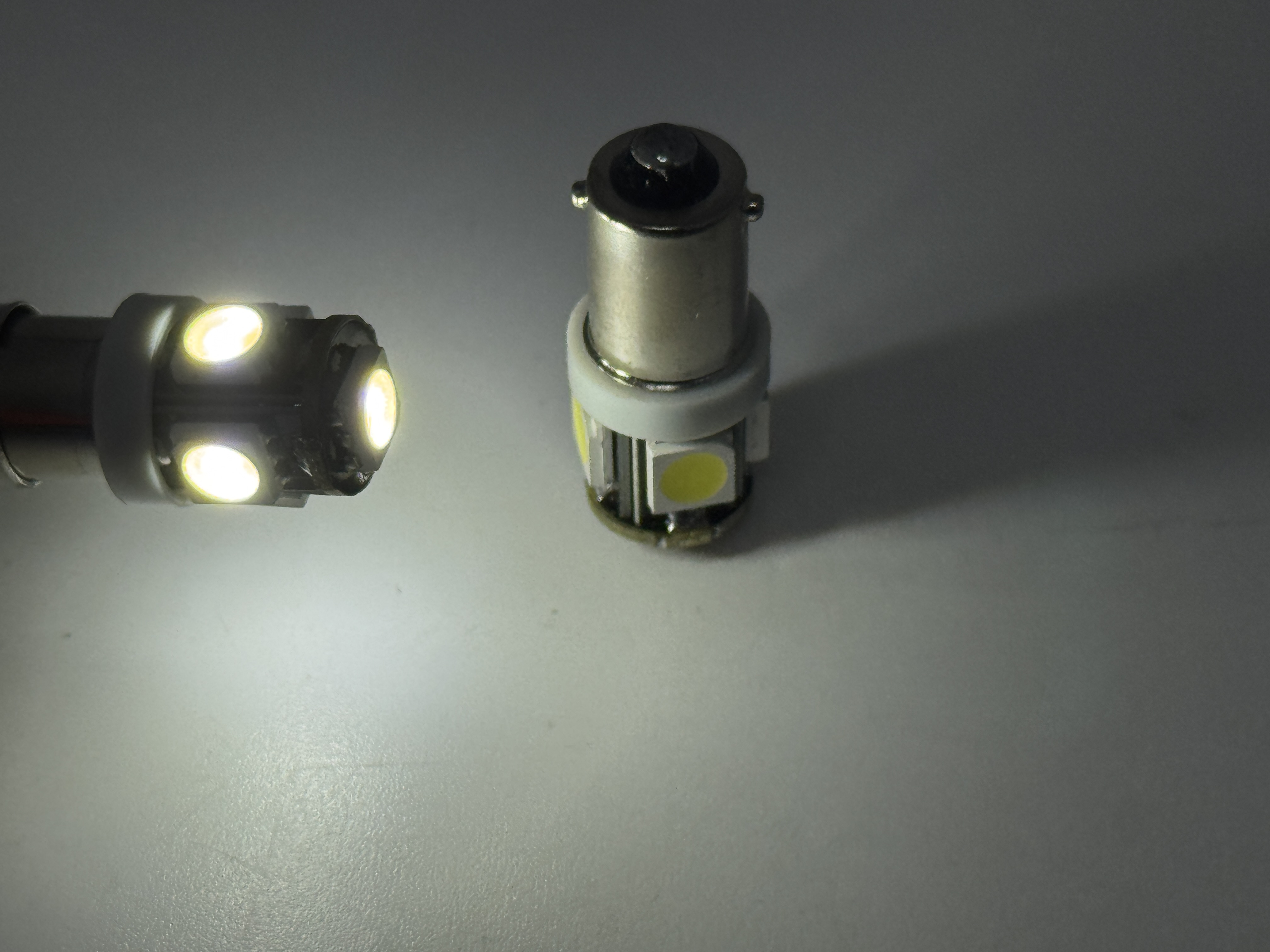 Rebaydo 2pcs Miniature Bulb 12 Volt BA9S Base 5 SMD