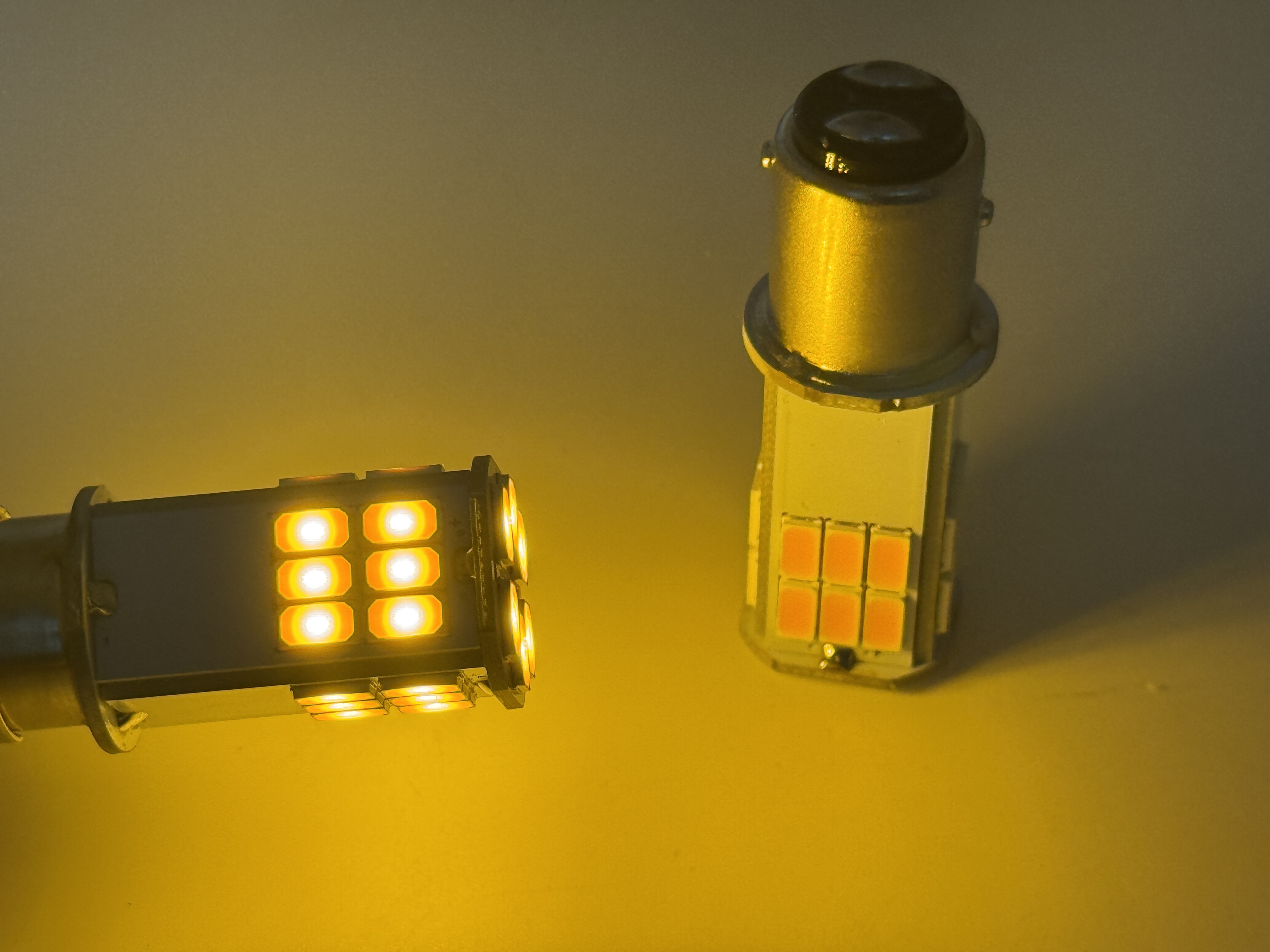 Rebaydo 2pcs 6 Volt BAY15D LED Head Light Dual Filament