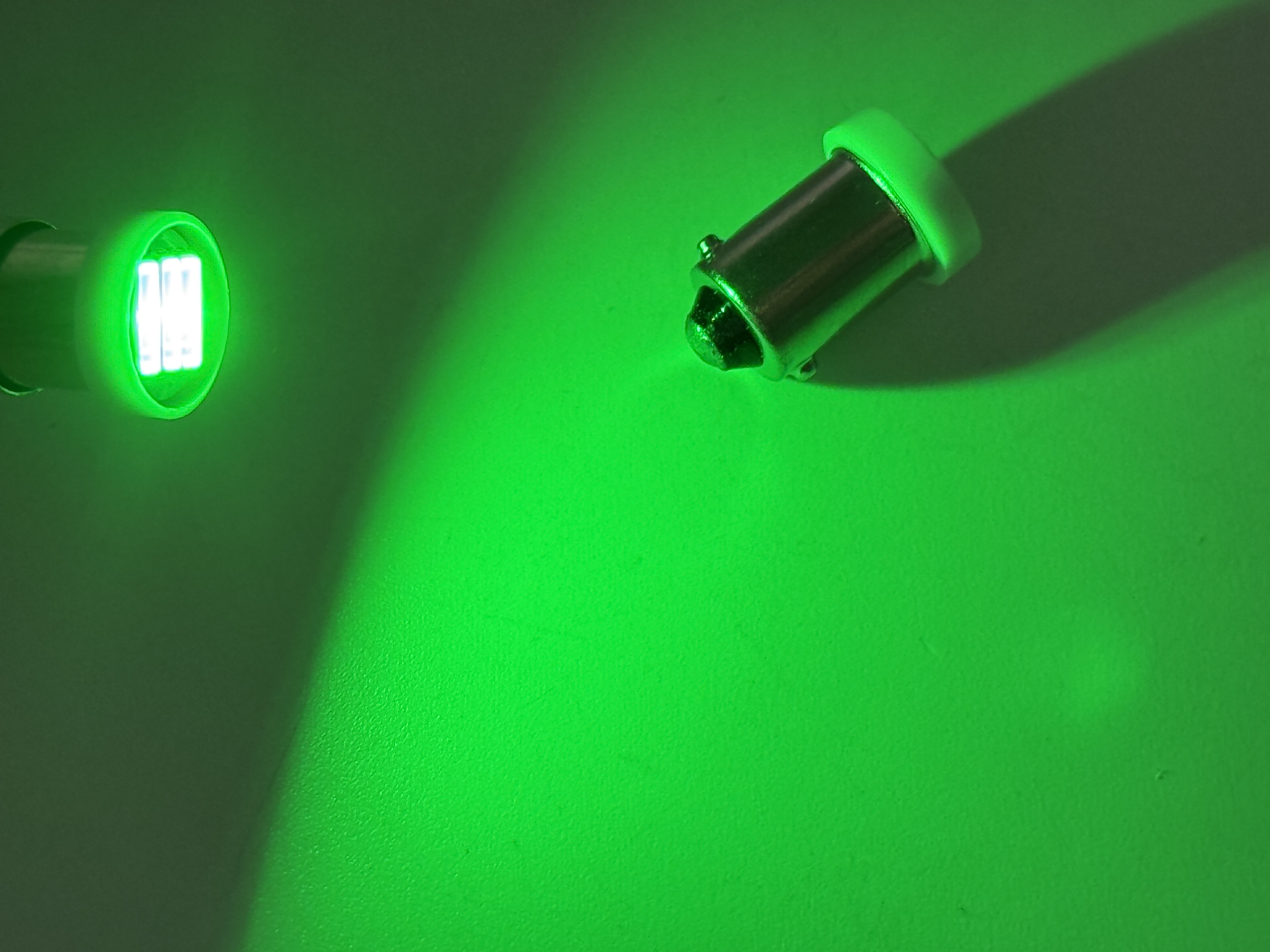 65896 51 Miniature Bulb BA9S Base 8 to 9 Volt 3 SMD 7020 LED T3 1 4