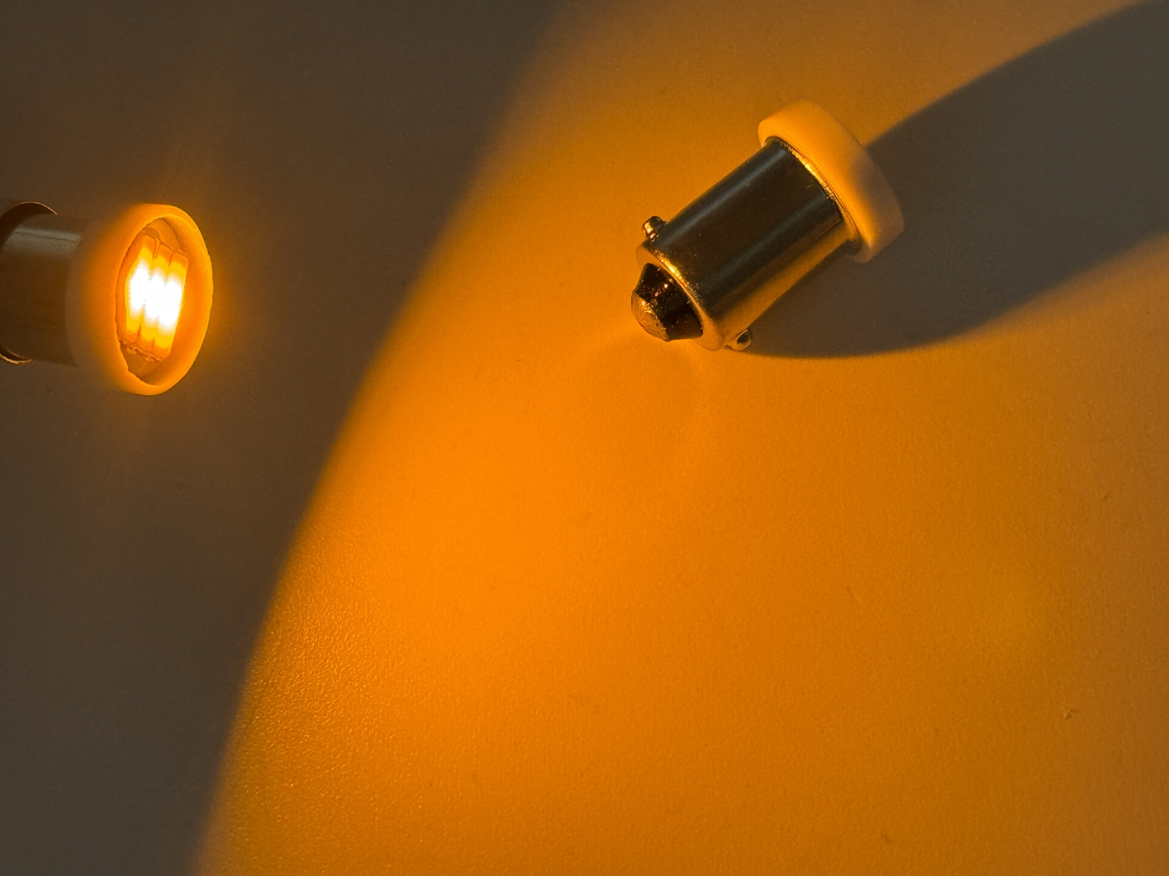 65896 51 Miniature Bulb BA9S Base 8 to 9 Volt 3 SMD 7020 LED T3 1 4