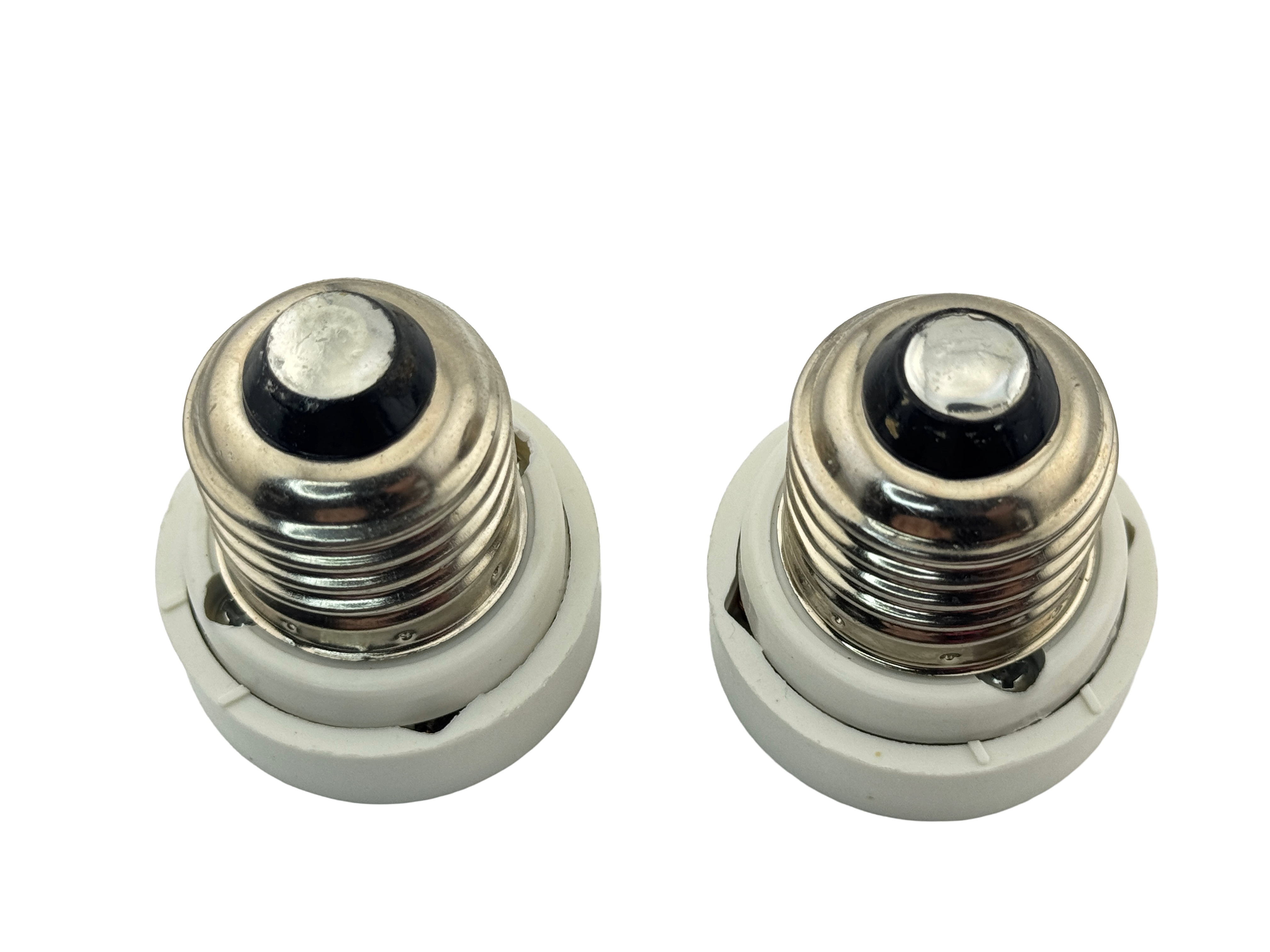 Image of a E26 male to Gu24 female adapter