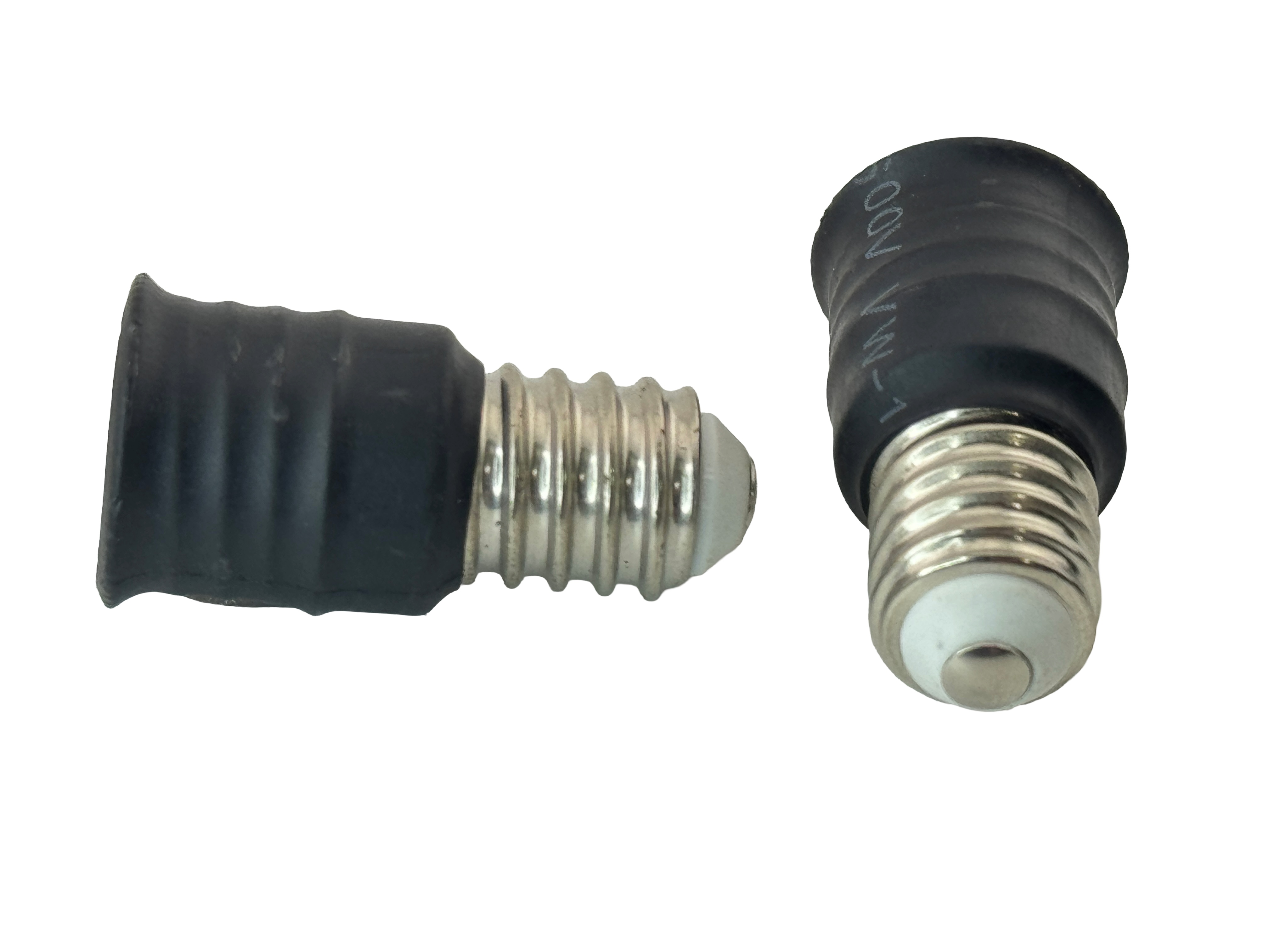 Rebaydo 2pcs E14 Male to E17 Female Socket Adapter