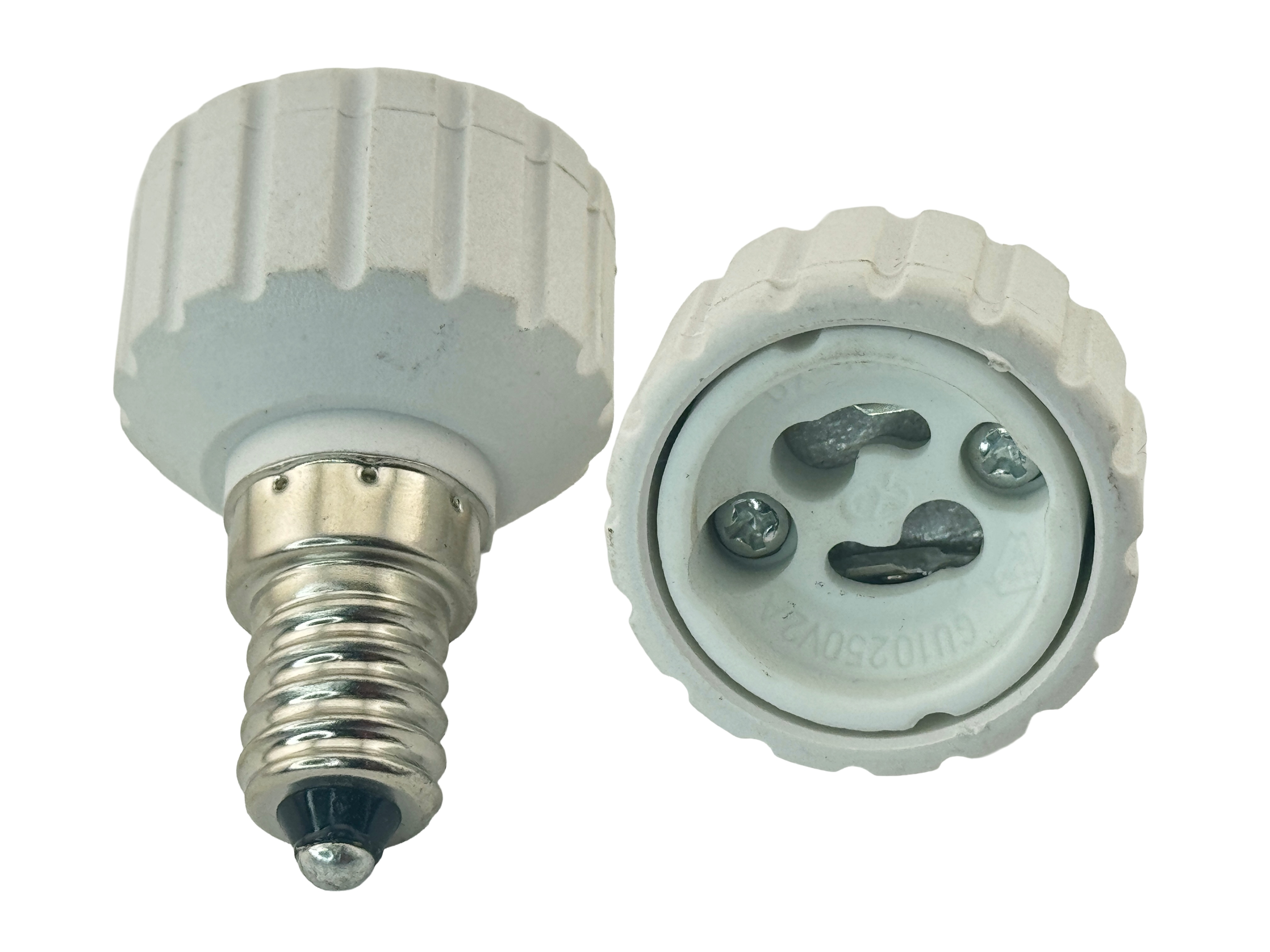 Picture of a converter E14 male to GU10 female