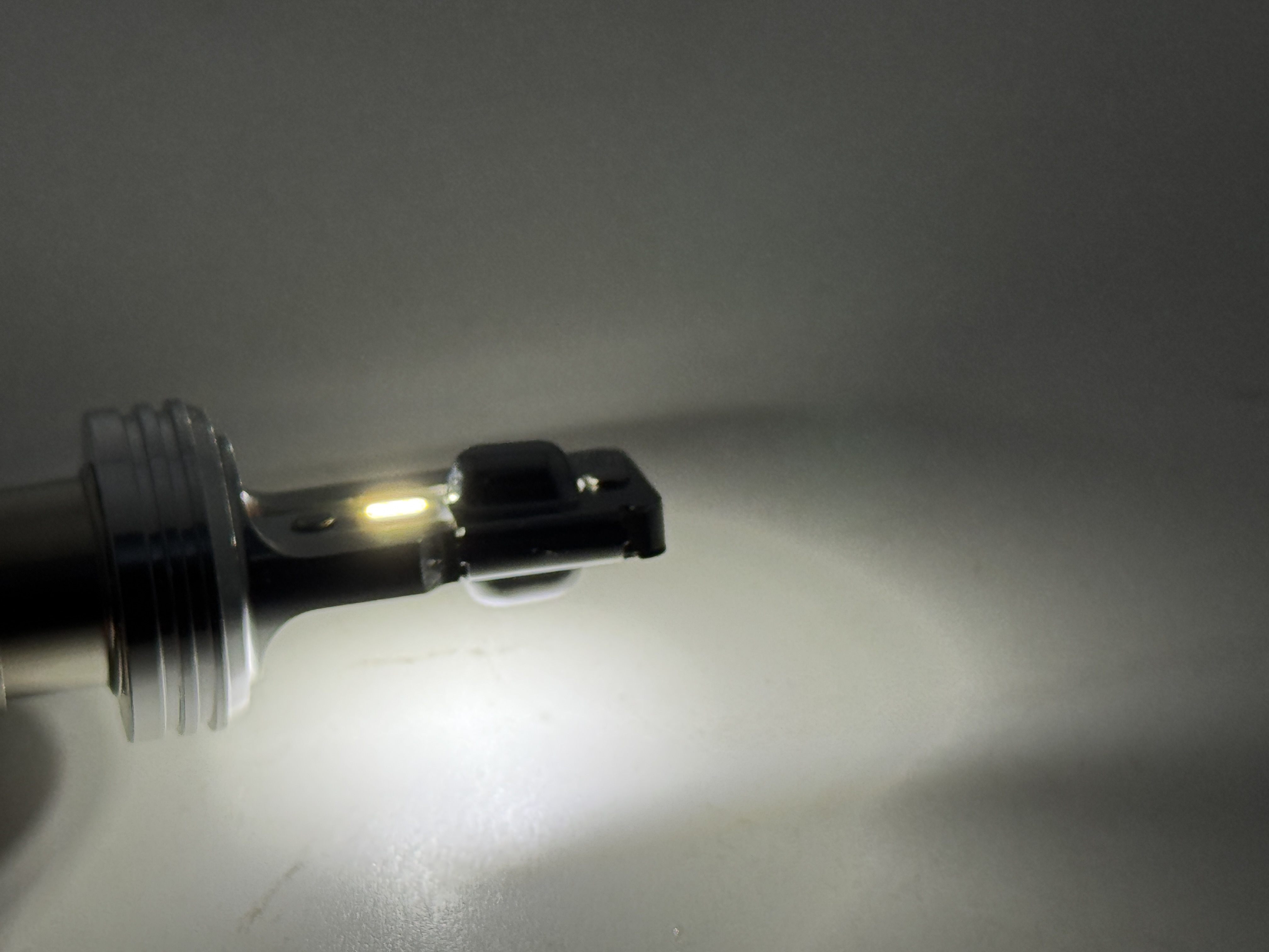 BA15D LED Headlight Dual Filament 6 to 9 Volts Non Polarized Ninety Degrees product 79415