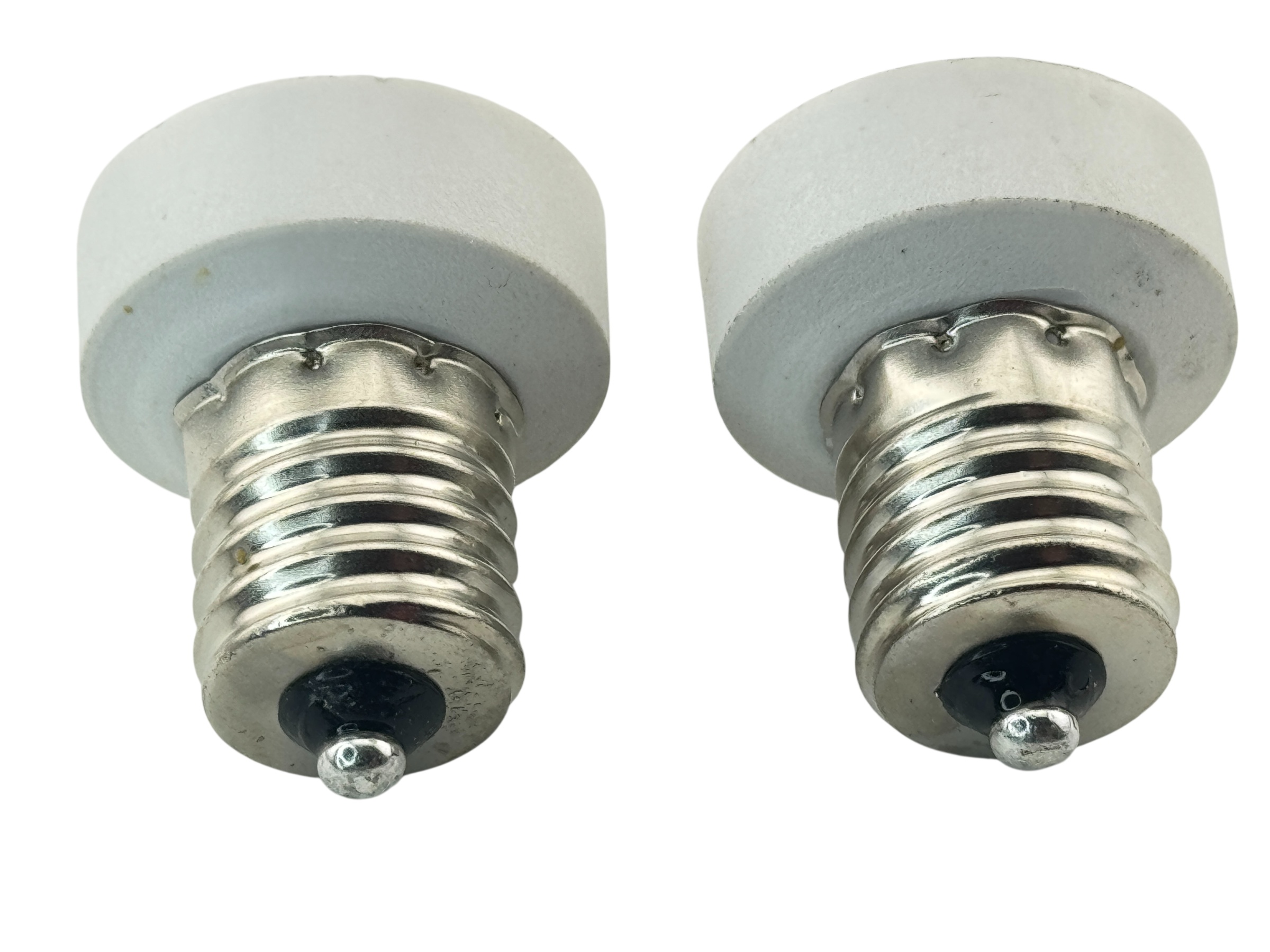 Rebaydo 2pcs E17 Male to E11 Female Screw Base Converter Adapter