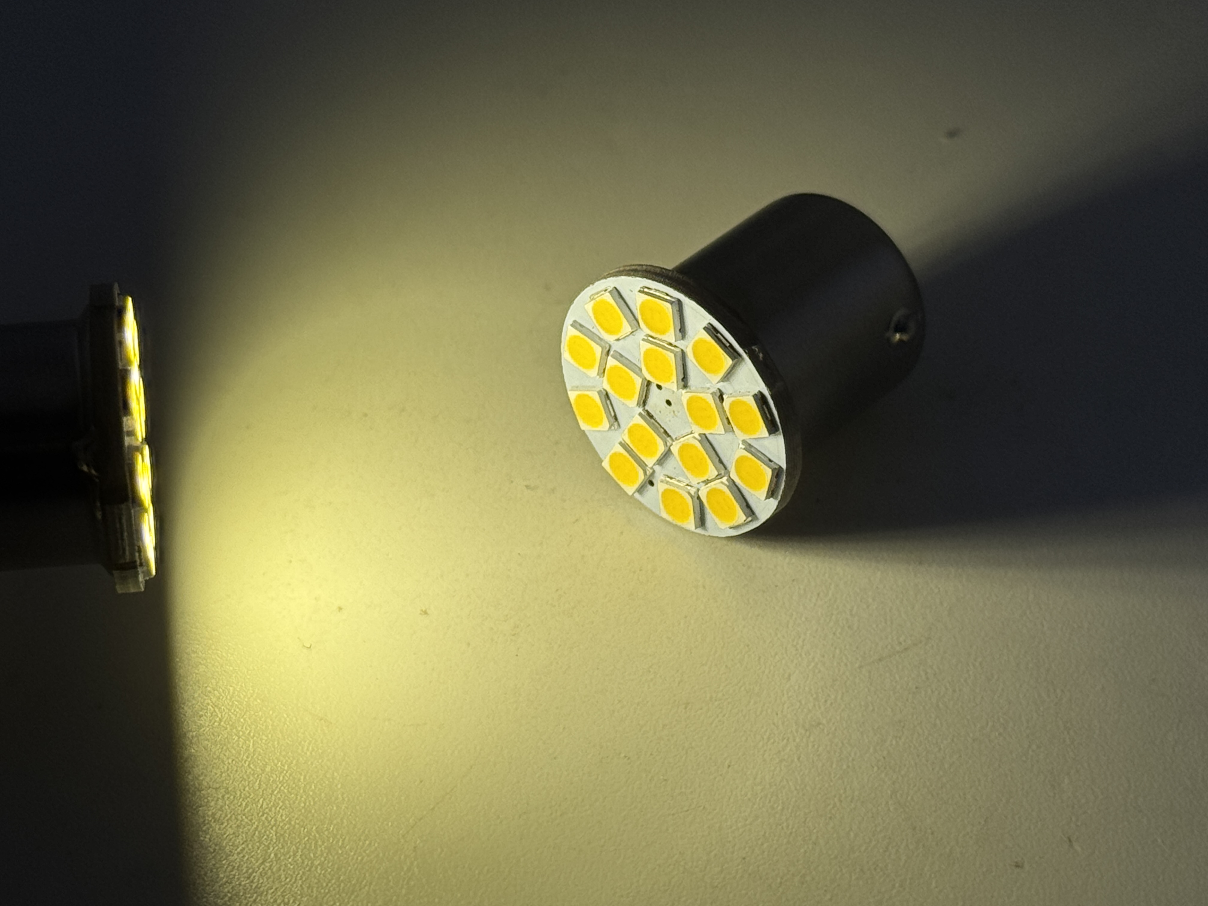 Rebaydo 2pcs BA15S LED Miniature Bulb 8 Volt 15 SMD 3030