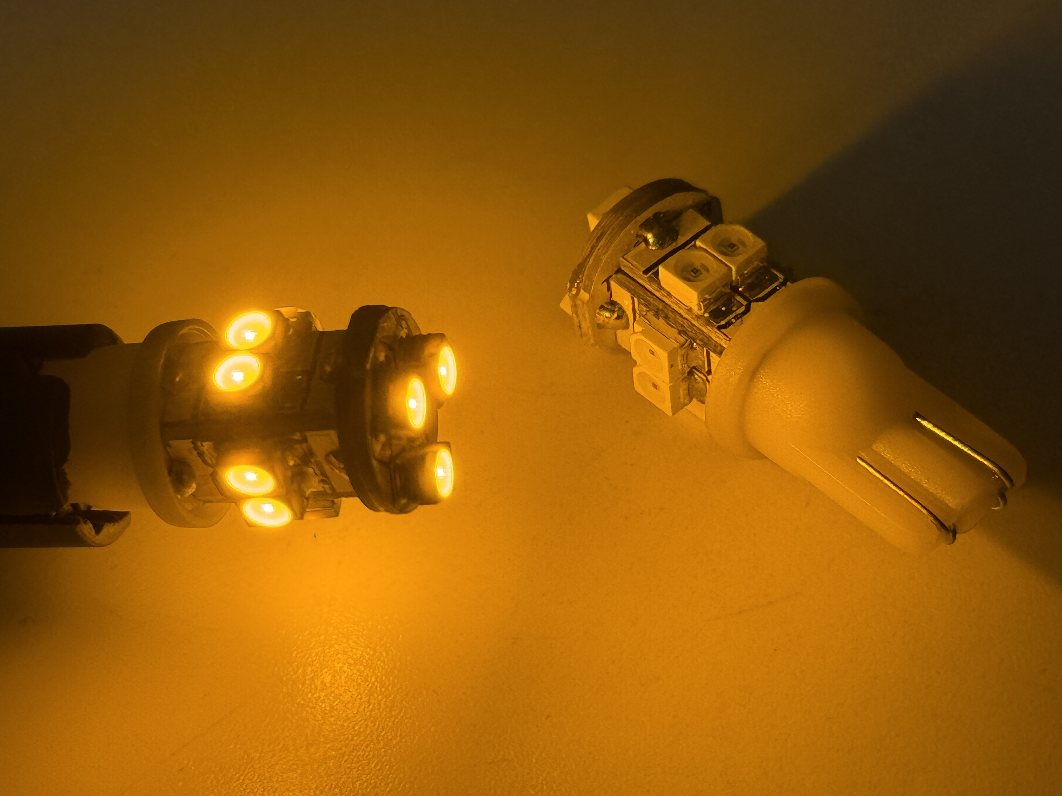 Rebaydo 2pcs T10 Wedge 11 SMD Ultra Bright Bulb 12VDC