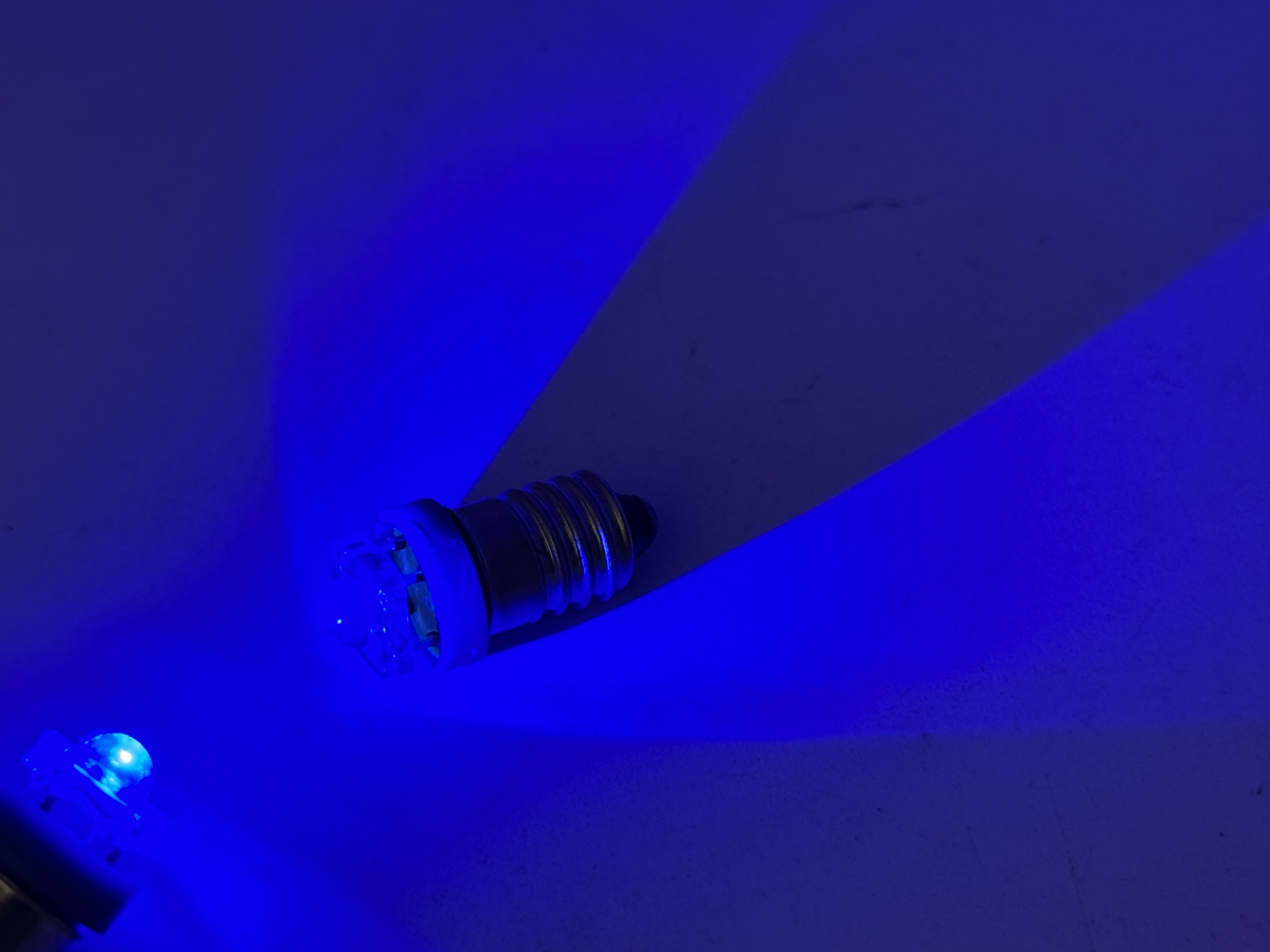 Rebaydo 2pcs E10 Screw Led Bulb Super Flux 12V DC G3 1/2
