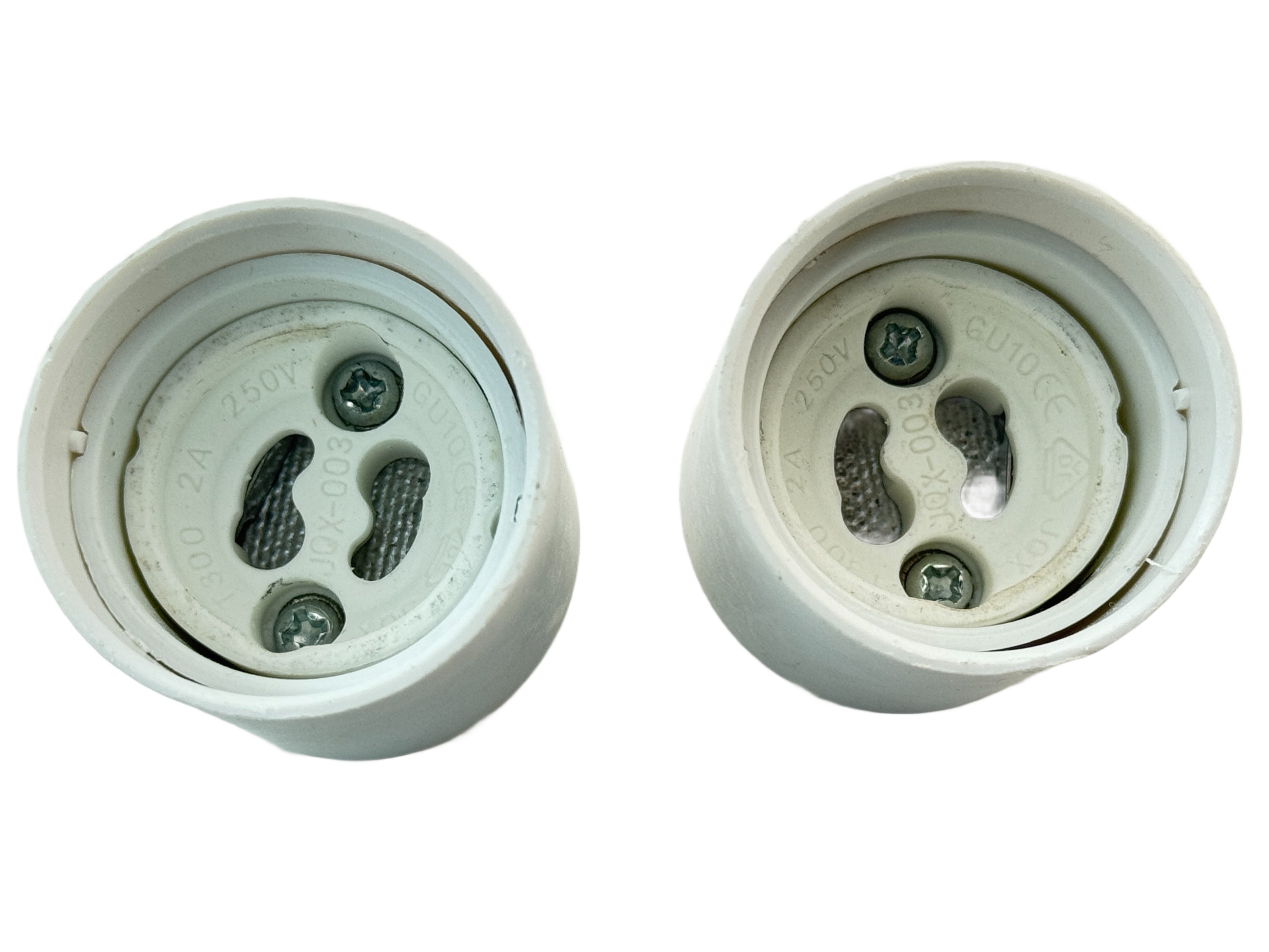 GU24 2 pin to GU10 Converter product 87748