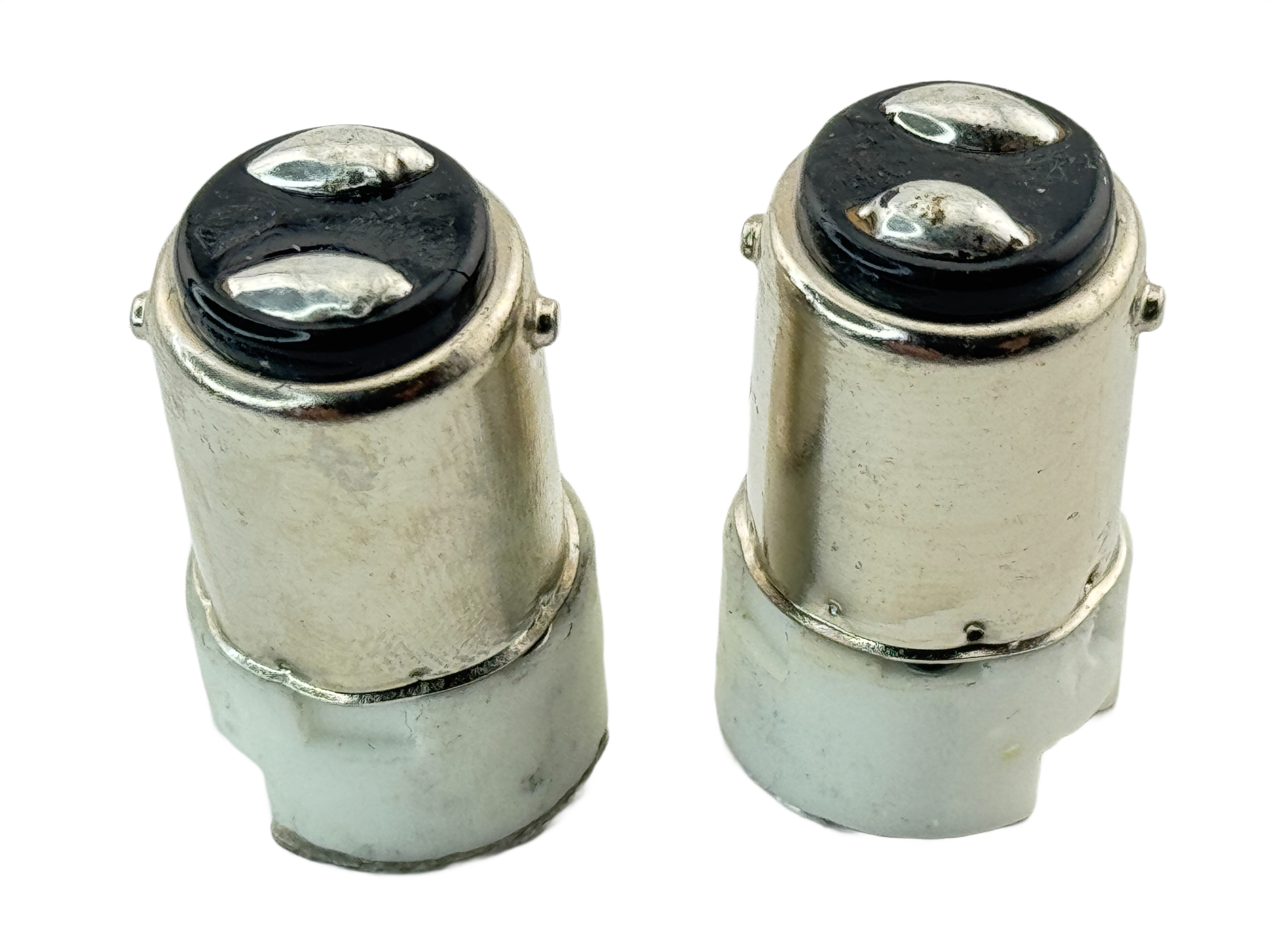 image of a ba15d male to mr16 female converter