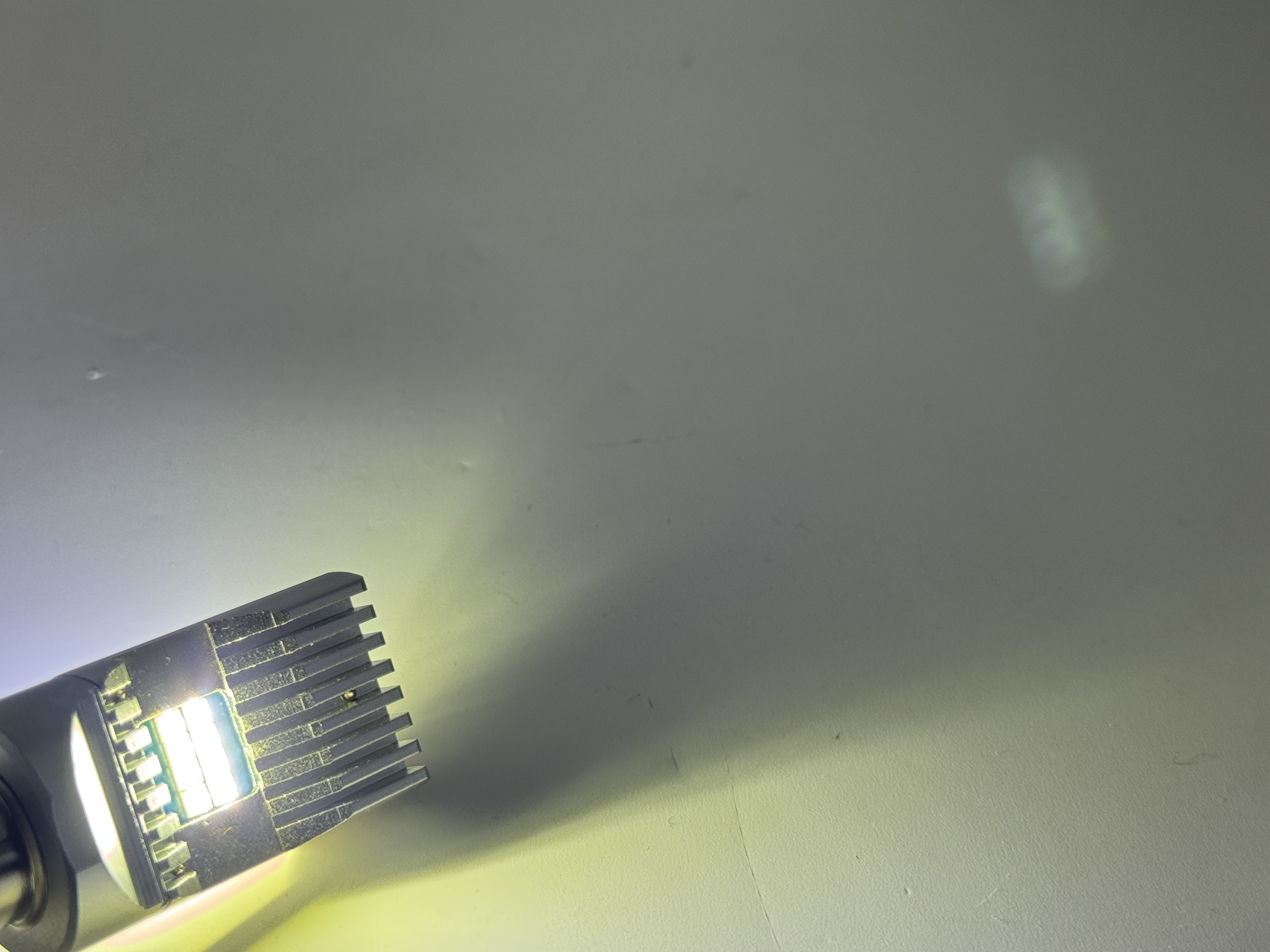 Rebaydo P15D-25-3 LED Headlight 5 to 30 Volts Non Polarity