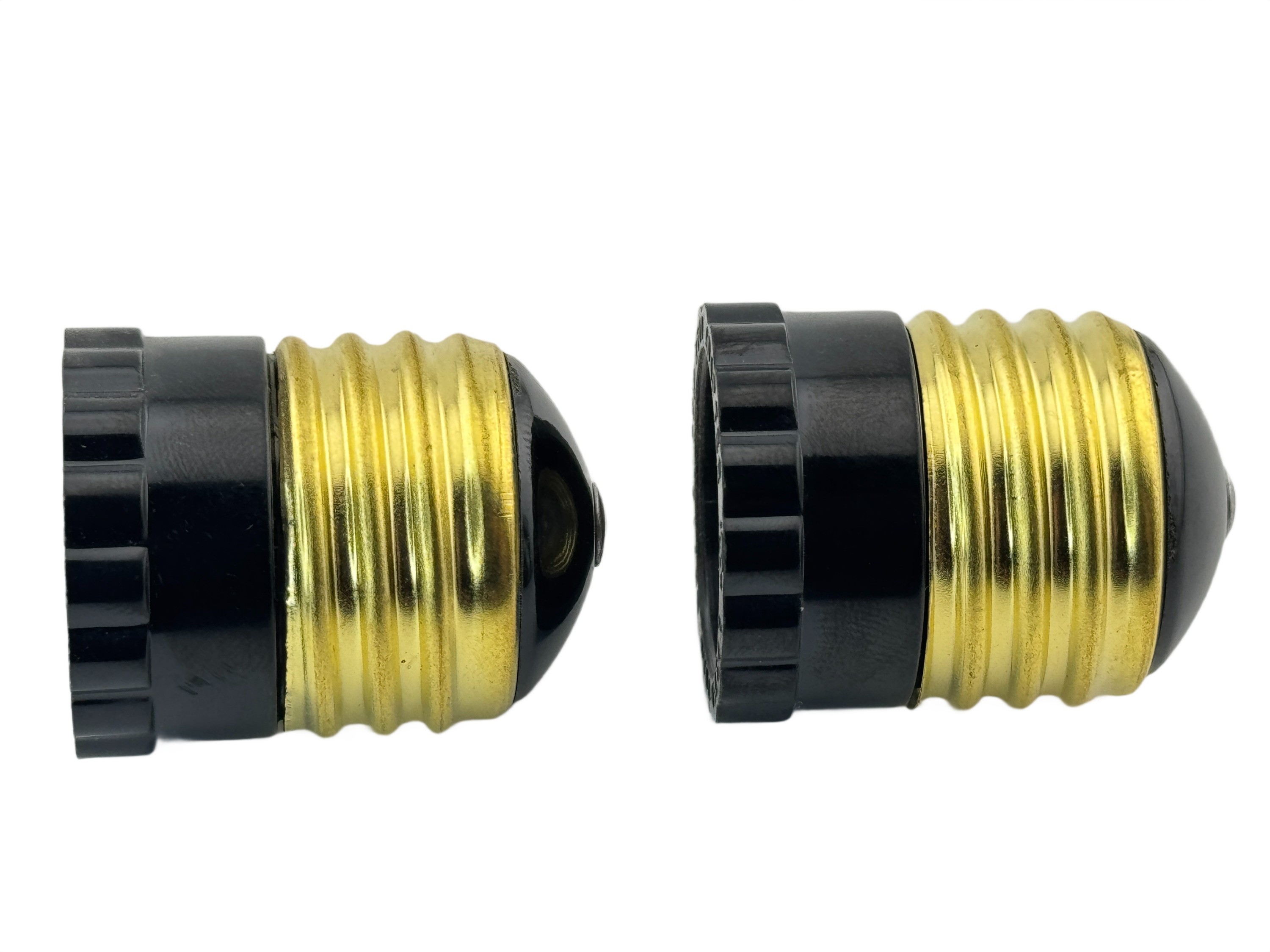 Rebaydo 2pcs E26-E27 Male to E17 Female Socket Converter