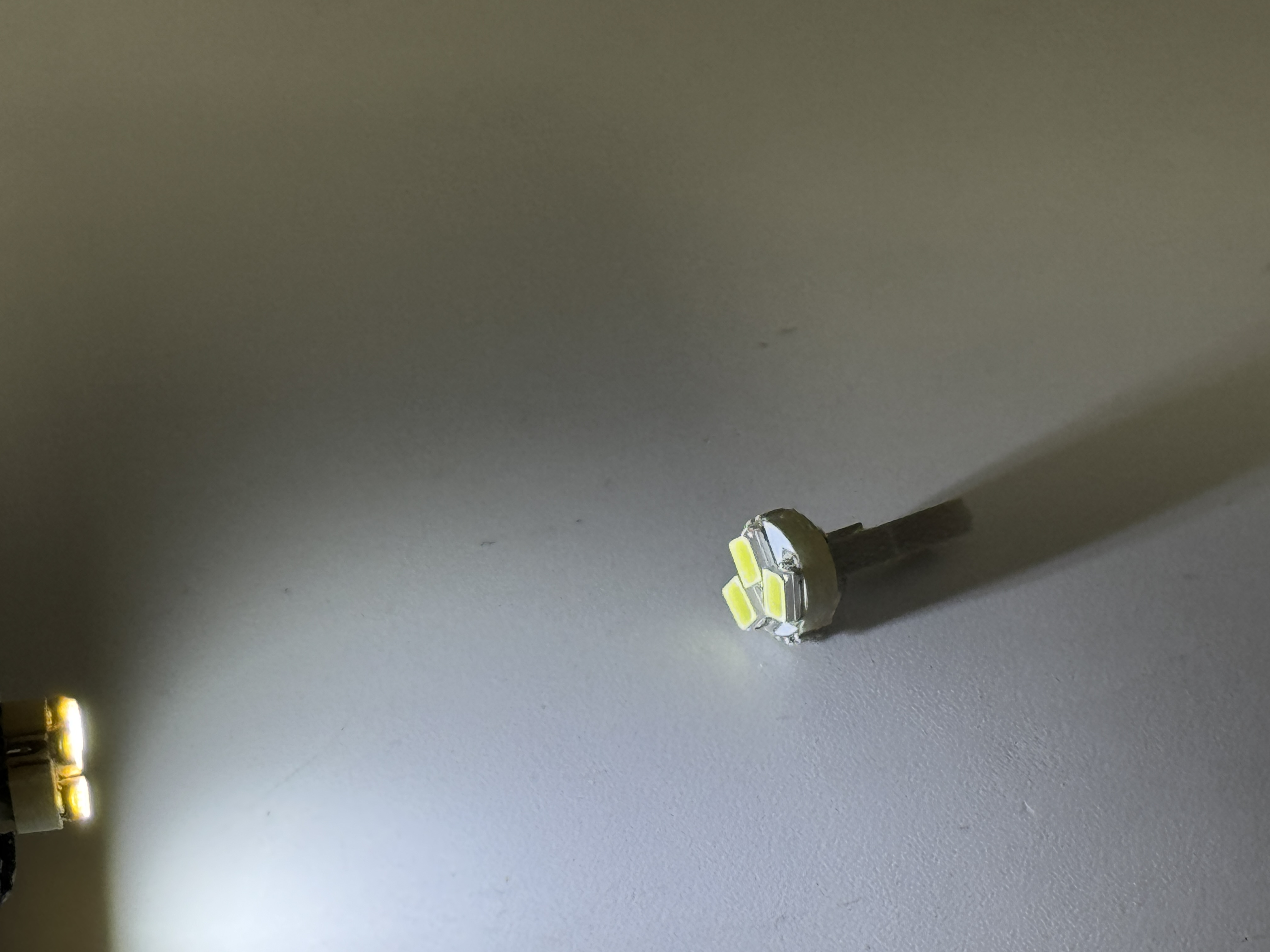 Rebaydo 2pcs Miniature Wedge T5 3 3528SMD LED Bulb 12 VDC T1-3/4