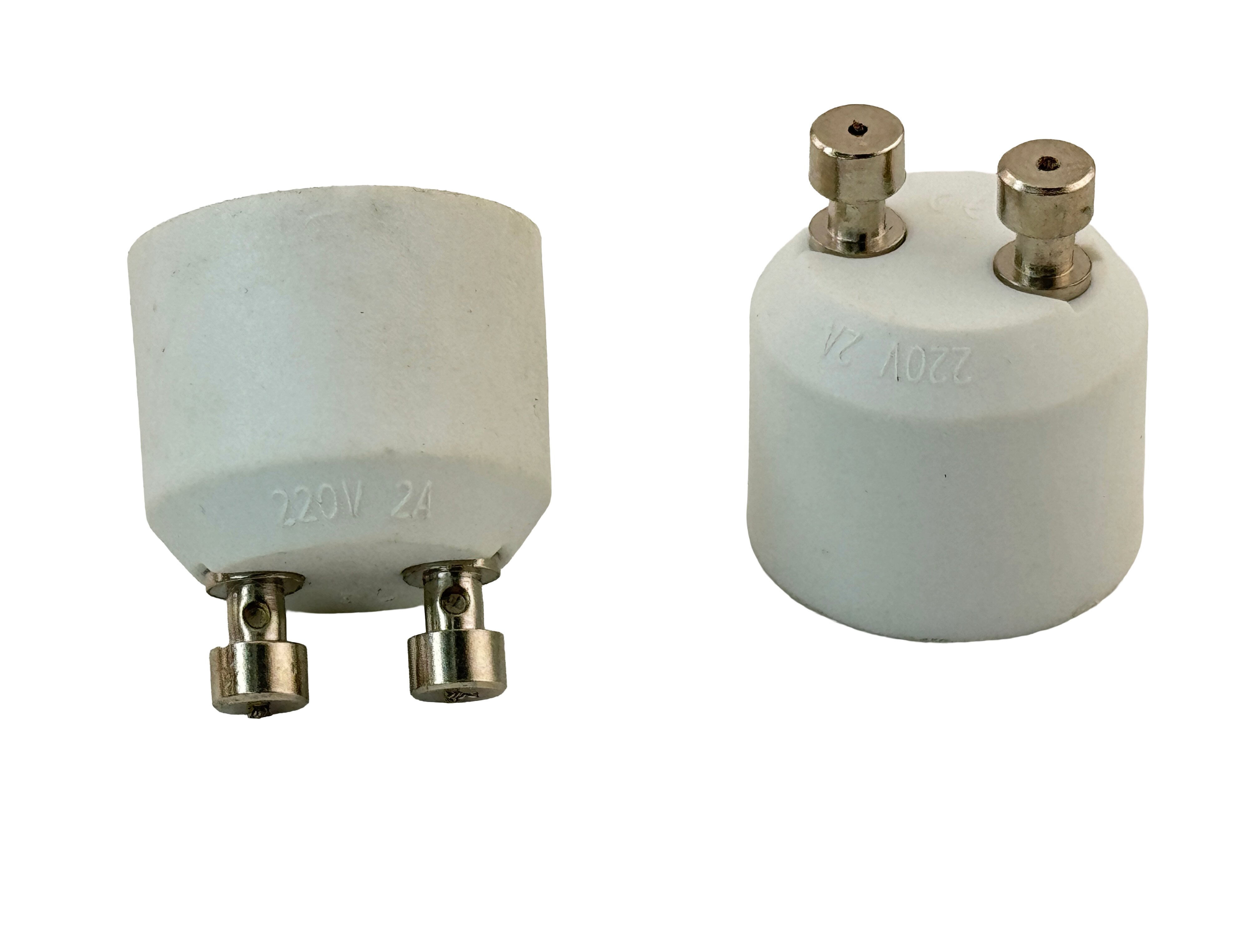 Rebaydo 2pcs GU10 Male to MR16 Female Socket Adapter